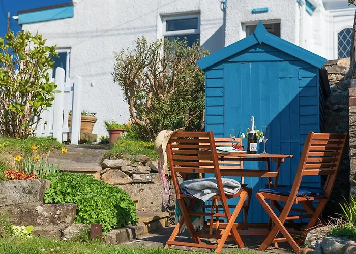 Arallt Holiday Cottage