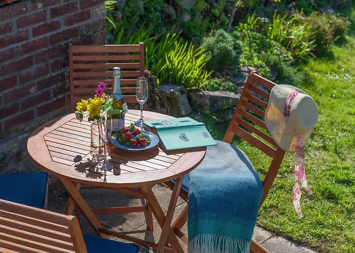 Arallt Holiday Cottage
