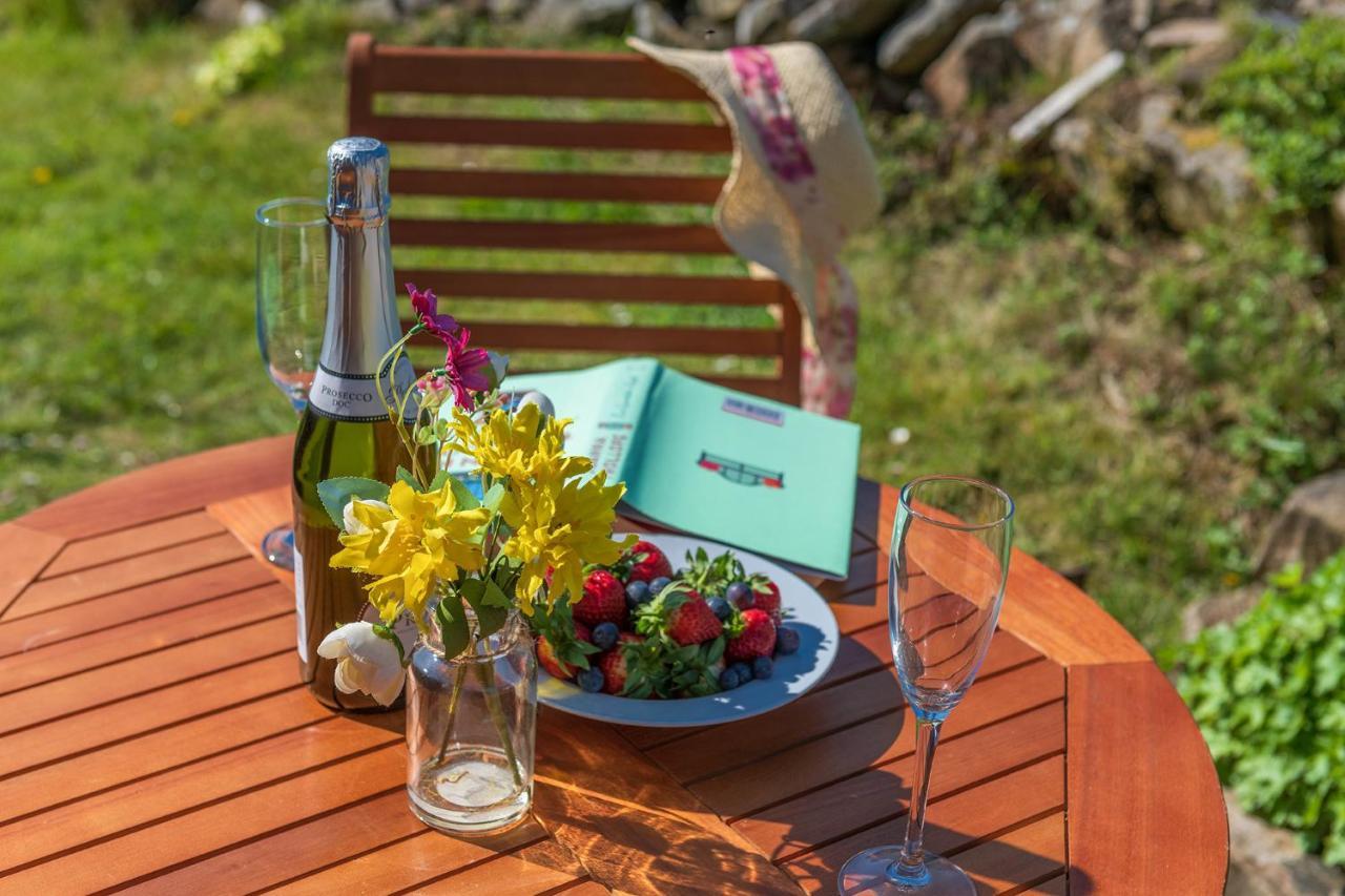 Holiday home Arallt Llithfaen